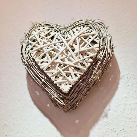 Romantic Studio In 12th District Close To Mom Park *